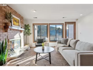 Photo #5: 457406731 Listing 