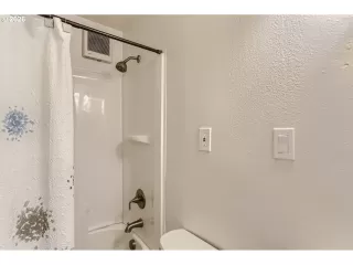 Photo #1: 457496817 Listing 