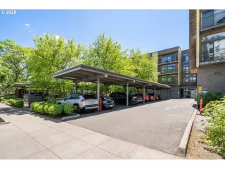 Photo #4: 457664944 Listing