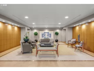 Photo #2: 458253982 Listing 