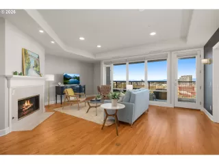 Photo #5: 458253982 Listing 