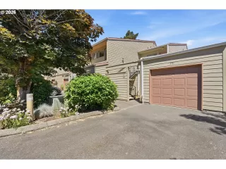 More Details about MLS # 458629079 : 351 SE 146TH AVE 8