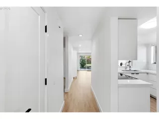 Photo #4: 458682222 Listing 