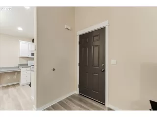 Photo #5: 458963571 Listing 