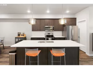 Photo #5: 459167907 Listing 