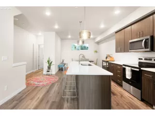 Photo #6: 459167907 Listing 