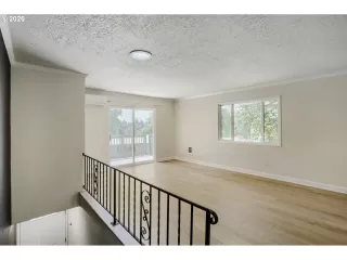 Photo #2: 459213578 Listing 
