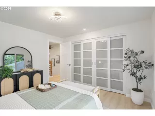 Photo #2: 459463936 Listing