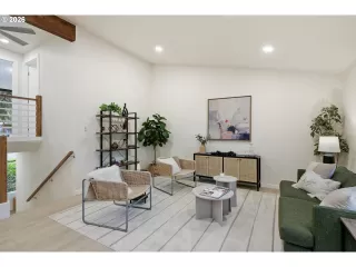 Photo #4: 459463936 Listing