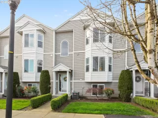 Photo #2: 460127416 Listing