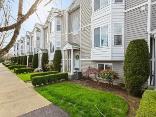 Photo #3: 460127416 Listing