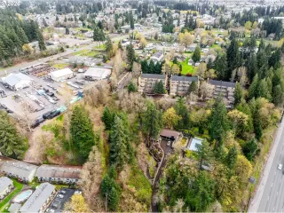 Photo #2: 460143964 Listing