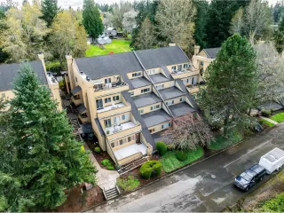 Photo #4: 460143964 Listing