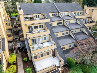 Photo #5: 460143964 Listing