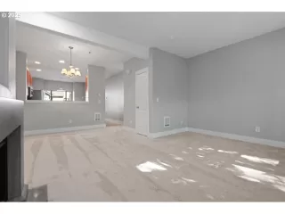 Photo #6: 460400741 Listing 