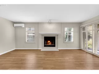 Photo #4: 460401349 Listing 