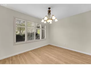 Photo #5: 460401349 Listing 