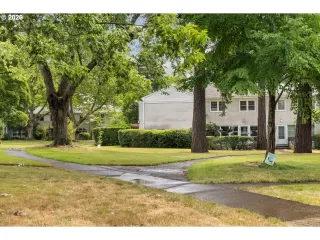 Photo #5: 460530309 Listing