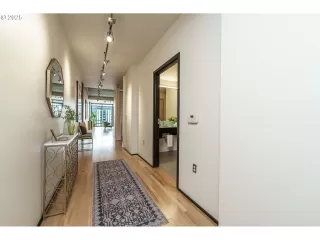 Photo #5: 460842186 Listing 