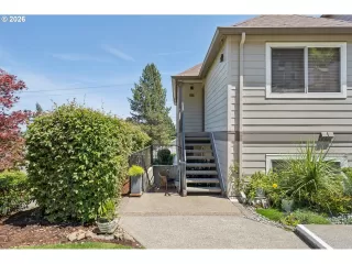 Photo #1: 460854609 Listing