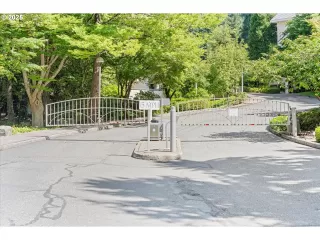 Photo #1: 461061589 Listing 