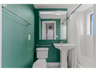 Photo #4: 461178047 Listing 