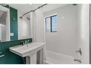 Photo #5: 461178047 Listing 