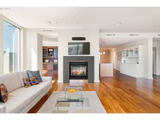 Photo #5: 461597774 Listing 