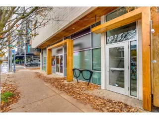 Photo #2: 461730663 Listing