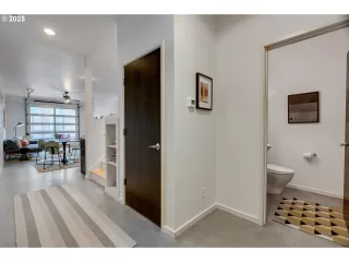 Photo #6: 461730663 Listing