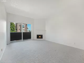 Photo #2: 461733620 Listing 