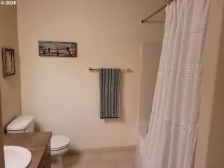 Photo #3: 462316355 Listing