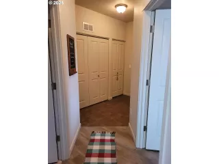 Photo #5: 462316355 Listing