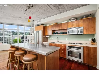 Photo #2: 462371578 Listing 