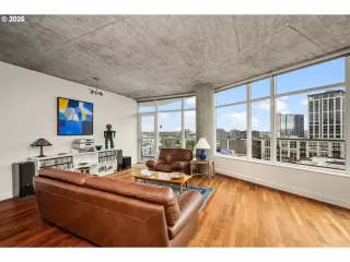 Photo #5: 462371578 Listing 
