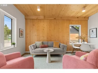 Photo #1: 464558433 Listing