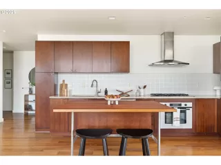 Photo #3: 464731798 Listing 