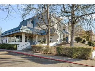 More Details about MLS # 464781796 : 8717 SE MONTEREY AVE 104