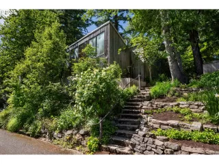 Photo #3: 465294106 Listing 