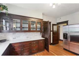 Photo #5: 465346485 Listing