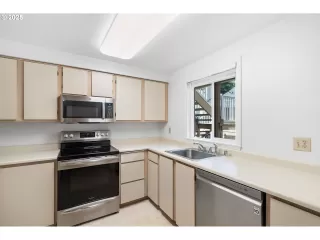 Photo #5: 465511658 Listing 