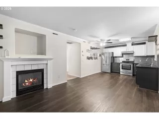 Photo #6: 466050661 Listing 