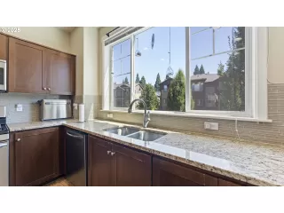 Photo #2: 466458606 Listing 