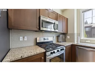 Photo #4: 466458606 Listing 