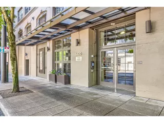 Photo #2: 466791071 Listing