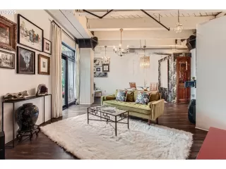 Photo #5: 466791071 Listing