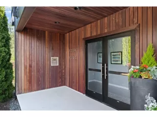 Photo #1: 466814108 Listing