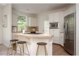 Photo #6: 466894338 Listing 