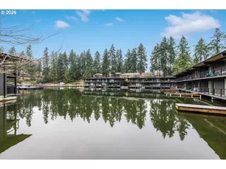 Browse active condo listings in VILLAS ON LAKE OSWEGO