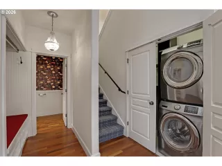 Photo #5: 467863371 Listing 